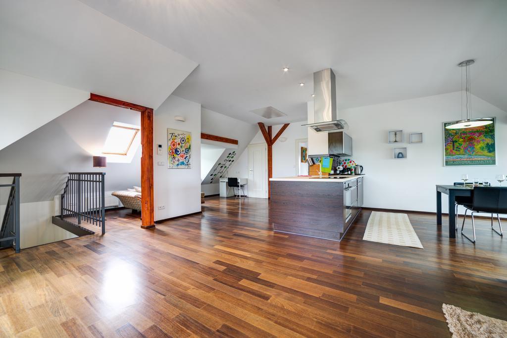 Nosislav Apartments Bagian luar foto