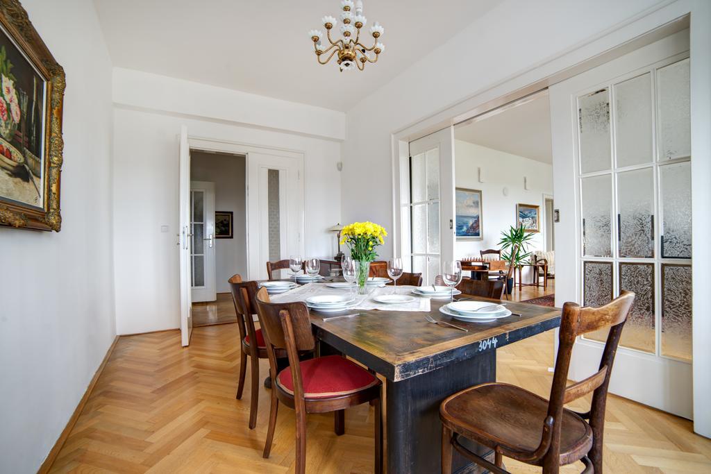Nosislav Apartments Bagian luar foto