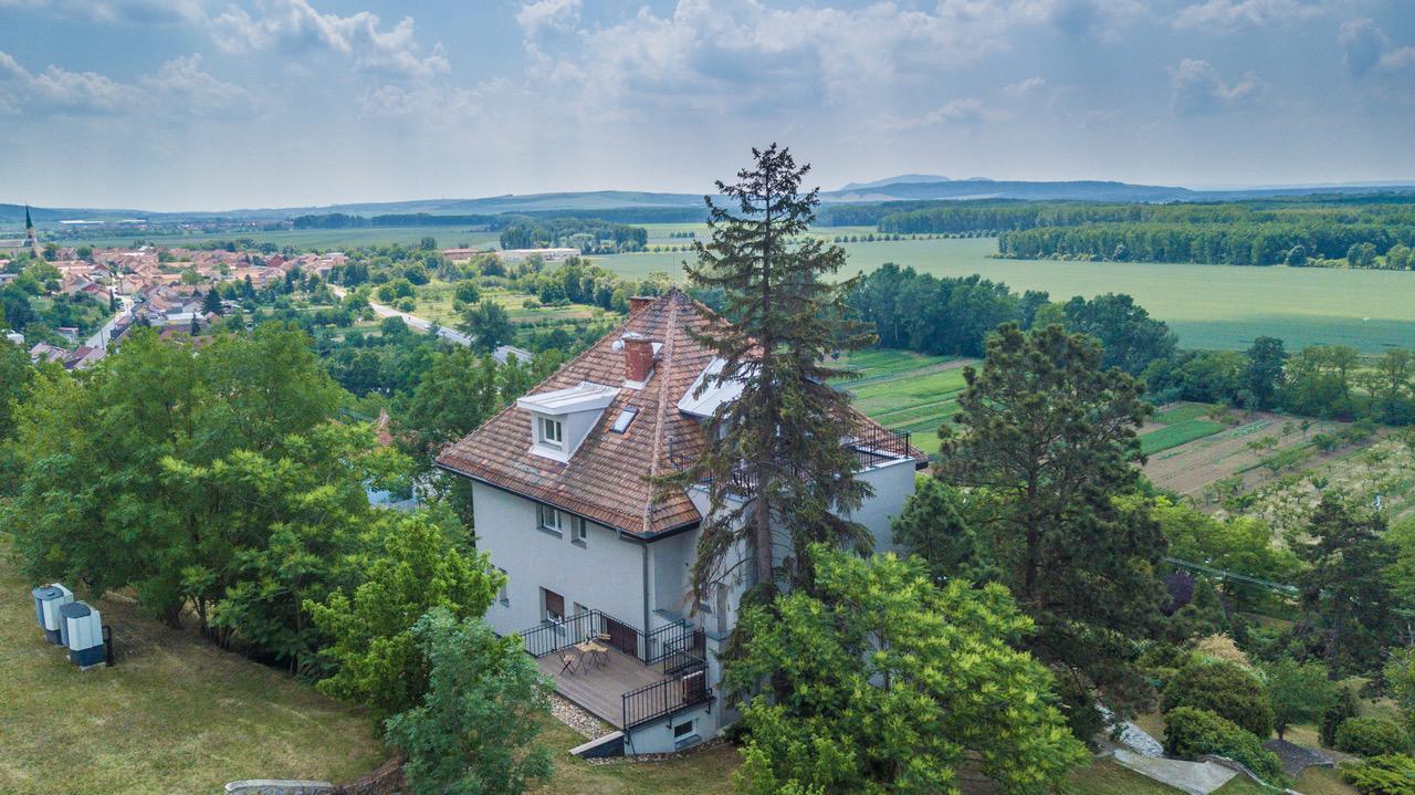 Nosislav Apartments Bagian luar foto