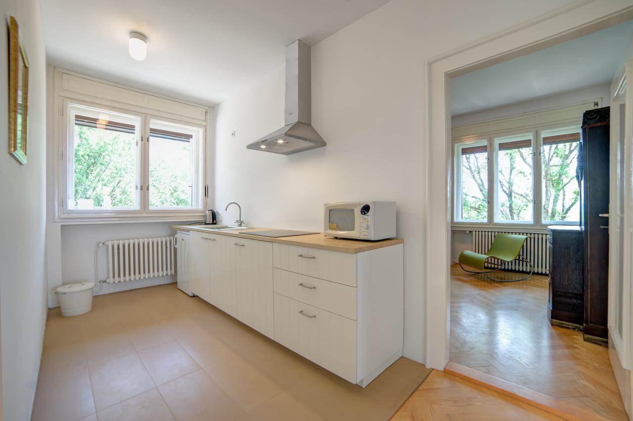Nosislav Apartments Bagian luar foto