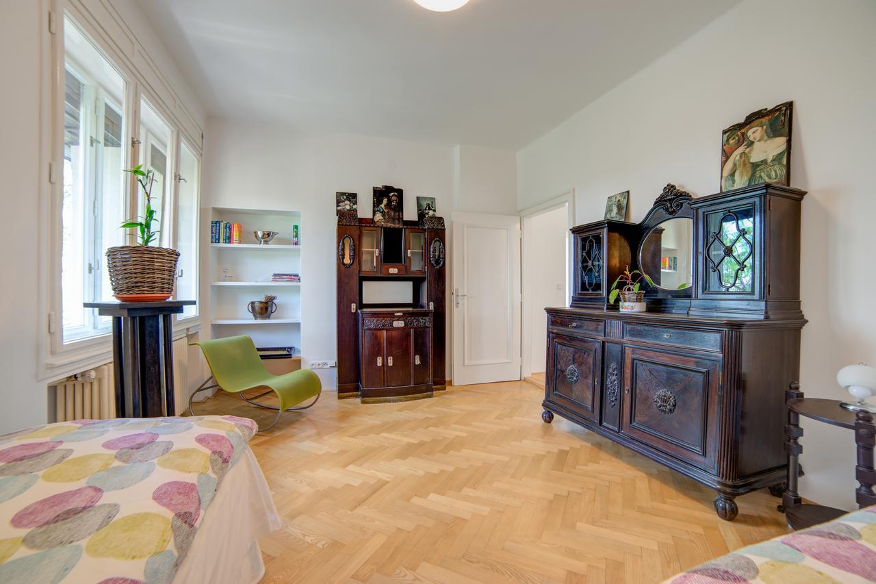 Nosislav Apartments Bagian luar foto